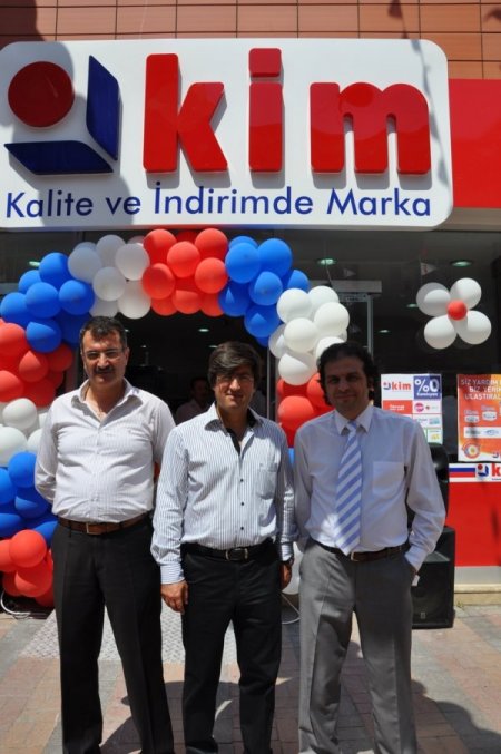 Kim Market, 3 Mağaza Birden Açtı