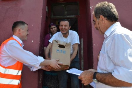 Kimse Yok Mu Bayram Öncesi Yoksulları Sevindirdi