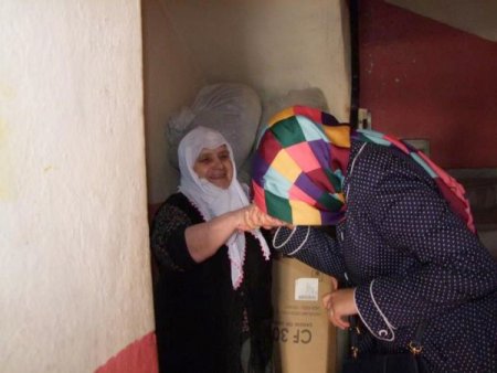 Kimse Yok Mu Bursa Şubesi, 600 ailenin yüzünü güldürdü