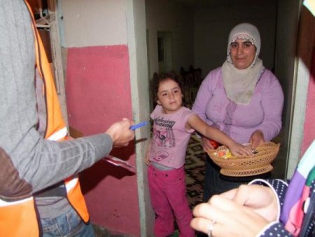 Kimse Yok Mu Bursa Şubesi, 600 ailenin yüzünü güldürdü