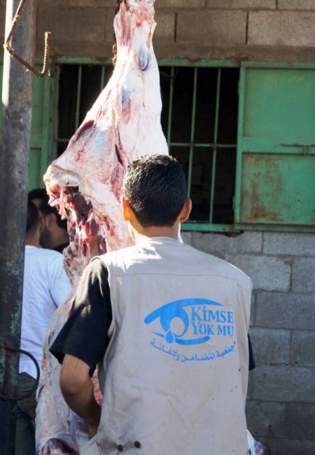 Kimse Yok Mu Derneği, Bitlis’te 2 bin 700 aileye kurban eti ulaştıracak