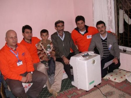 Kimse Yok Mu Derneği Bitlis'te Kardeşlik Köprüleri Kurdu