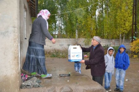 Kimse Yok Mu Derneği gönüllüleri, Patnos'ta gönülleri fethetti