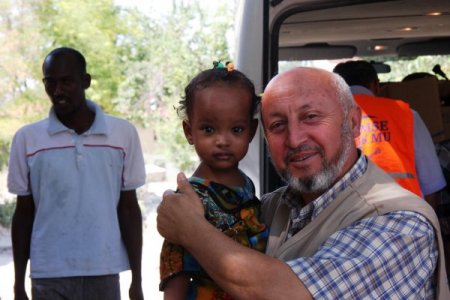 Kimse Yok Mu Derneği Somalili Göçmenlere Yardım Etti