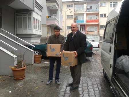 Kimse Yok Mu Derneği’nden Afgan mültecilere yardım
