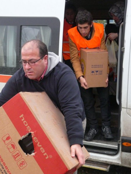 Kimse Yok Mu Derneği'nden soba yardımı