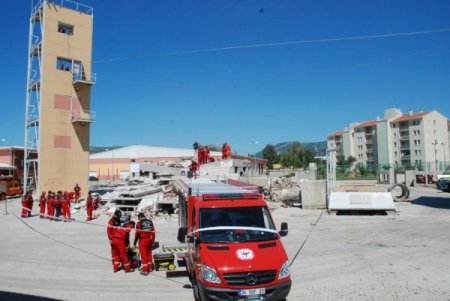 Kimse Yok Mu Derneği’nin Yeni Birimi İzmir Asya Ekibi Göreve Hazır