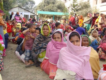 Kimse Yok Mu gönüllüleri Bangladeş’te