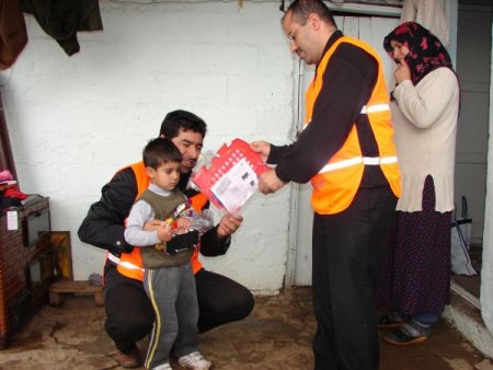 Kimse Yok Mu gönüllüleri doğuda gönülleri fethetti