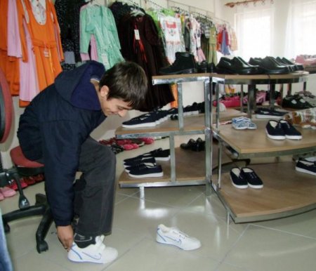 Kimse Yok Mu ihtiyaç sahiplerini sevindirmeye devam ediyor