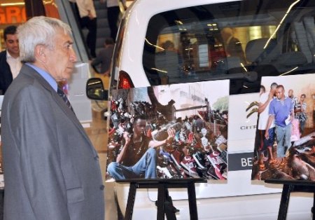 Kimse Yok Mu Somali faaliyetlerini sergiyle anlattı