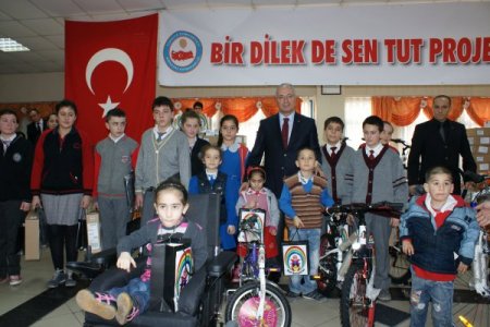 Kimsesiz öğrencilerin dilekleri gerçek oldu