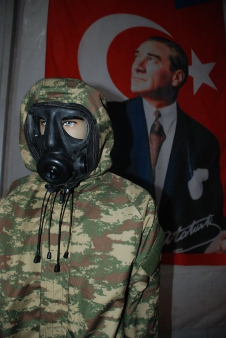 Kimyasal silahlara karşı korumalı elbiselerin ilk partisi teslim edildi