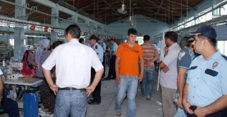 Kira Borcu Nedeniyle Tahliye Edilen Fabrikanın İşçileri Karara Direndi