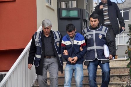 Kiraladıkları araçları, yedek anahtarlarını çıkarıp çalmışlar