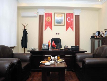 Kırgız -Türk İş Adamları Derneği yeni ofisine geçti