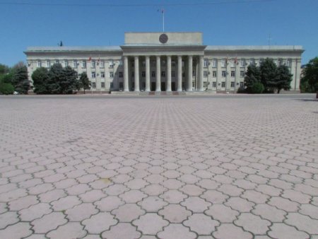 Kırgızistan'da Lenin'siz 1 Mayıs