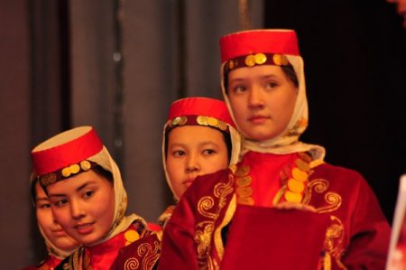Kırgızistan’da Türkçe Şöleni