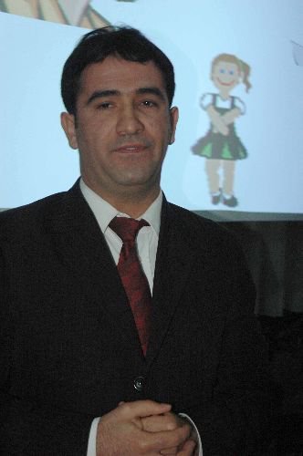 Kırıkhanlılar Dayanışma Derneği Veliler İçin Eğitim Semineri Düzenledi