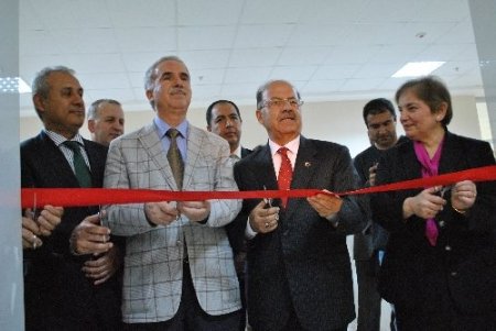 Kırıkkale Üniversitesi’nde lazer ile istenilmeyen izlere son veriliyor