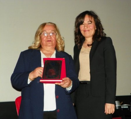 Kırıkkale Valisi'nin Annesi Yılın Annesi Seçildi