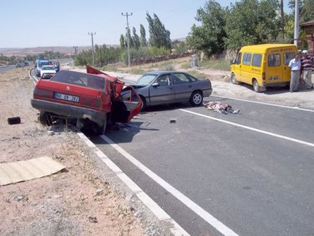 Kırıkkale'de Trafik Kazası: 3 Ölü, 6 Yaralı (2)