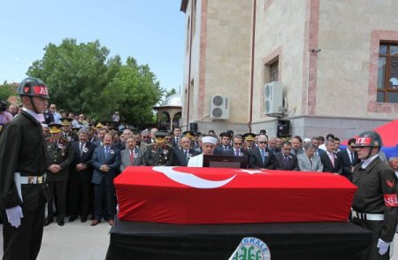 Kırıkkaleli Şehidin Cenazesine Genelkurmay Başkanı Necdet Özel De Katıldı