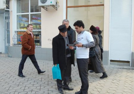 Kırım’da Gençler Hocalı’ya Adalet İçin Yürüdü