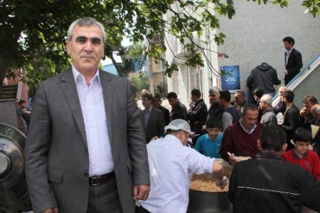 Kirmanlı Mahallesi'nde Kutlu Doğum aşı dağıtıldı