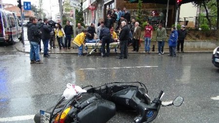 Kırmızı ışık ihlali gençleri hastanelik etti