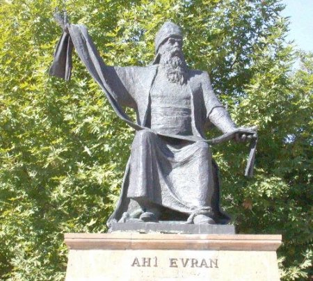 Kırşehir Valisi Çakacak, vatandaşları ahilik kutlamalarına davet etti