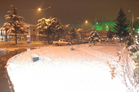 Kırşehir'de Kar Nedeniyle 20 Köy Yolu Kapandı