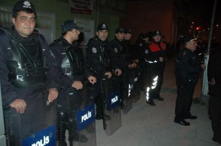 Kırşehir'de Tekel İşçilerine Destek Eylemi
