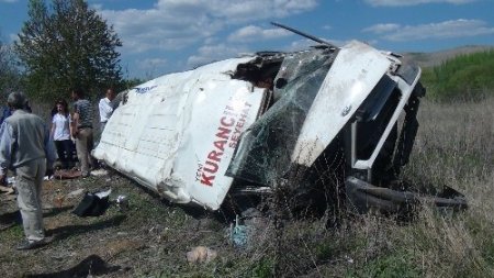 Kırşehir’de trafik kazası: 1 ölü, 22 yaralı