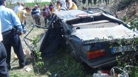 Kırşehir’de trafik kazası: 1 ölü, 22 yaralı
