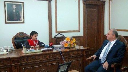 Kırşehir’e temsili bayan vali