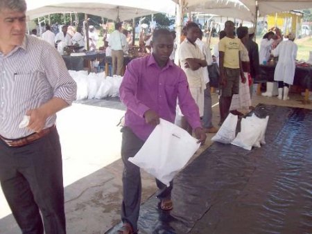 Kisiad Üyeleri Uganda'da Gönül Köprüsü Kurdu