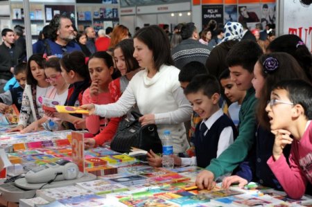 Kitap fuarını 98 bin 241 okur gezdi