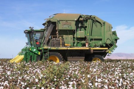 Kız çocularının okula gitmesi için 600 bin dolara biçerdöver aldı