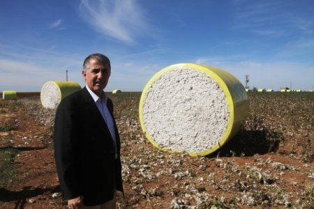 Kız çocularının okula gitmesi için 600 bin dolara biçerdöver aldı