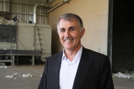 Kız çocularının okula gitmesi için 600 bin dolara biçerdöver aldı