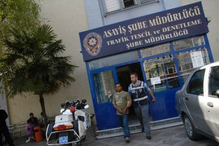 Kız Kardeşinin Evinde Hırsızlık Yaptı