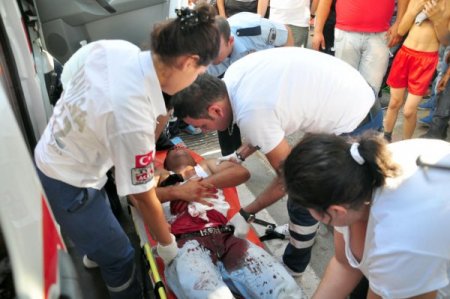 Kız Meselesi Yüzünden Çıkan Kavgada 2 Kişi Yaralandı