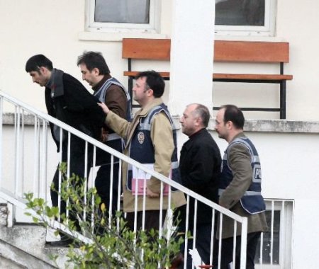 Kız Öğrencileri Taciz Ettiği İddia Edilen Şüpheli Yakalandı