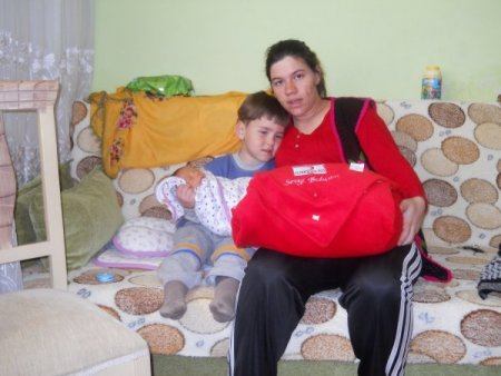 Kızalay'dan Hastanede Yatan Annelere 'Sevgi Bohçası'