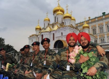 Kızıl Meydan'da Askeri Bando Geçidi