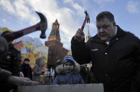 Kızıl Meydan'da Maslenitsa Şenlikleri İle Kışa Veda
