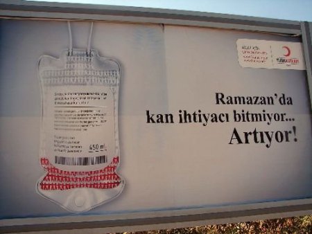 Kızılay, Ramazan'da Kan Bağışını Artırmak İçin İftar Sonrası Çadır Kuruyor