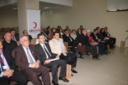 Kızılay, toplum liderlerini bilgilendirdi