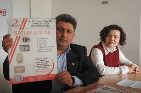 Kızılay Derneği İskenderun'da Çeşitli Kurslar Düzenliyor